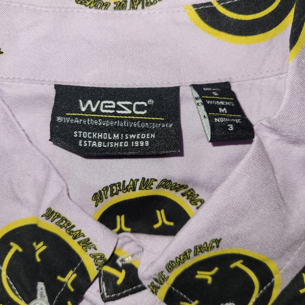 Wesc Nevin Happy AOP Shirt Size Small men's new without tag - Picture 3 of 4
